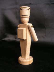 Holzsoldat - Holzspielzeug 12 cm.