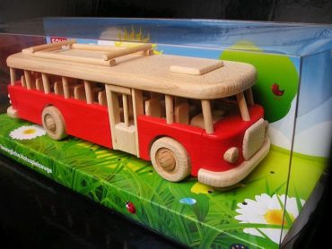 Spielzeug rot Holzbus