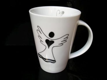Porzellanbecher 0,4 l mit einem Engel für Tee, Kaffee
