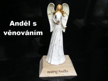 Statuette eines betenden weißen Engels auf einem Sockel Engel Geschenk