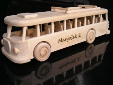 Holzbus rto Spielzeuggeschenk