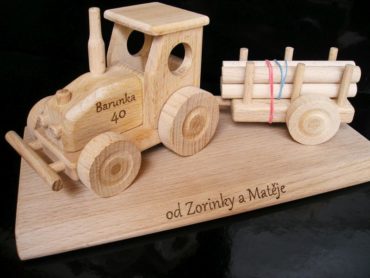 Spielzeug Traktor mit Abstellgleis, Kinderspielzeug, Holzgeschenke